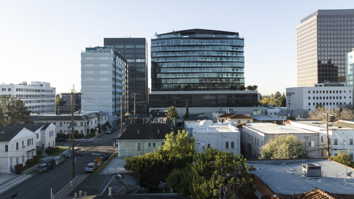 NMS La Jolla apartment tower debuts at 6401 Wilshire Boulevard